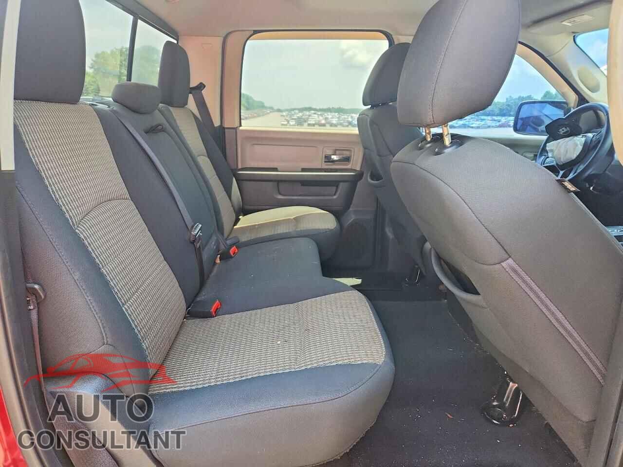 DODGE RAM 1500 2012 - 1C6RD7LT6CS294840