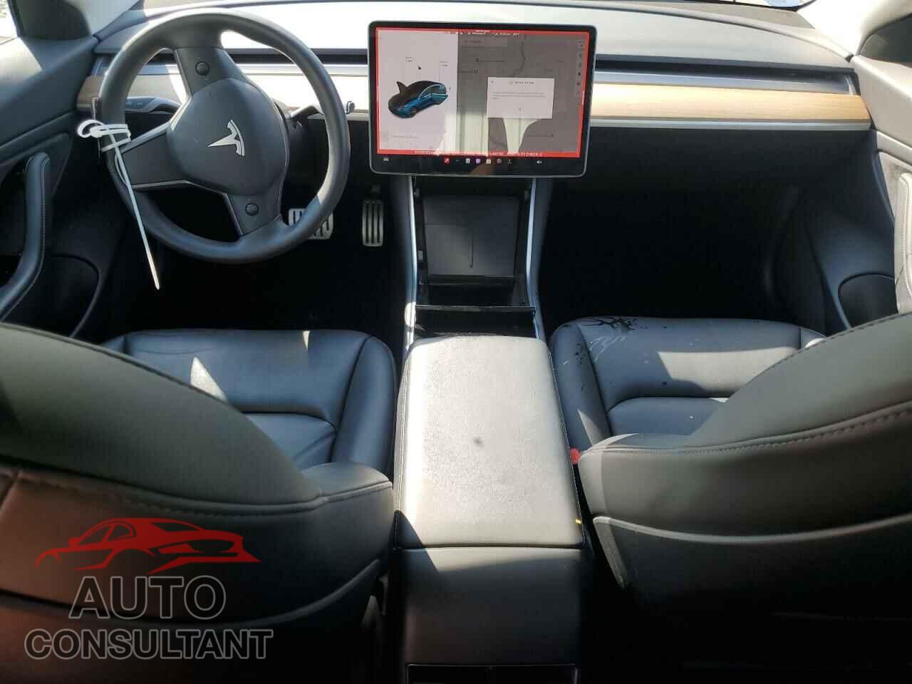 TESLA MODEL 3 2020 - 5YJ3E1EC4LF784552