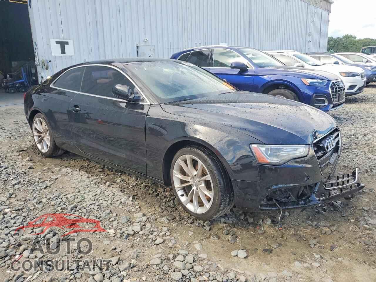 AUDI A5 2013 - WAUGFAFR4DA012786