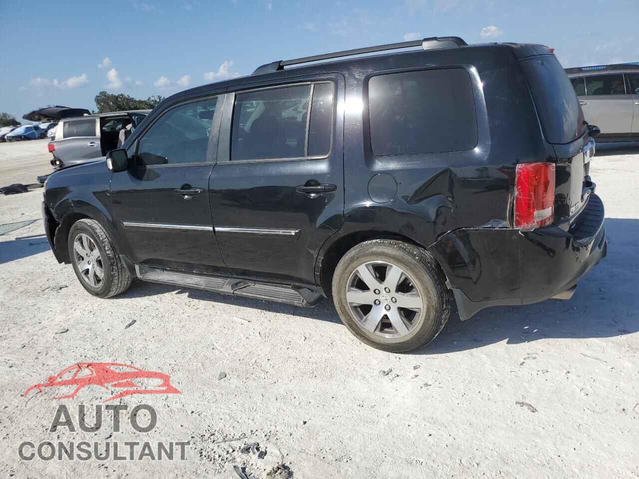 HONDA PILOT 2015 - 5FNYF3H98FB004295