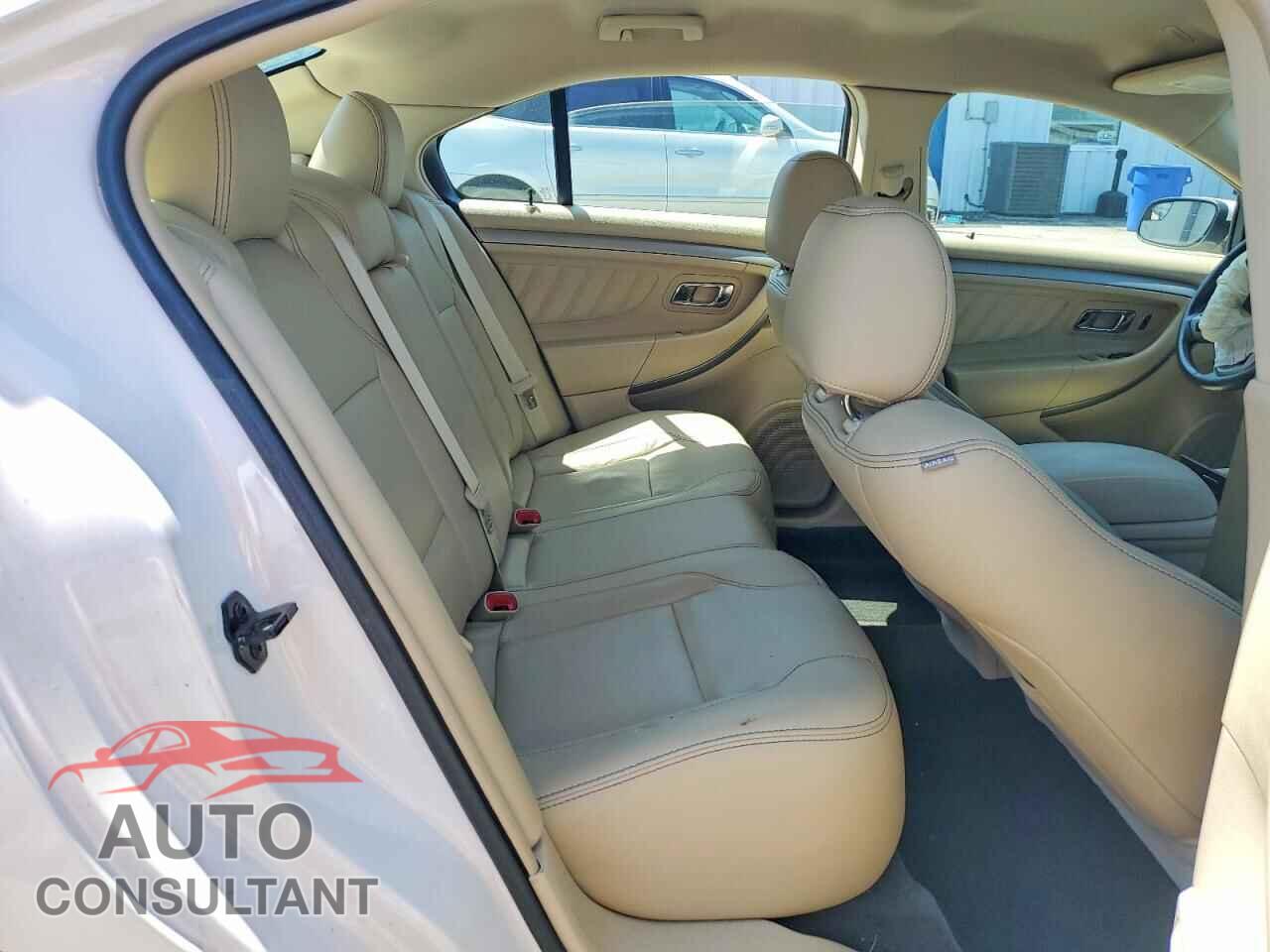 FORD TAURUS 2014 - 1FAHP2E86EG112802