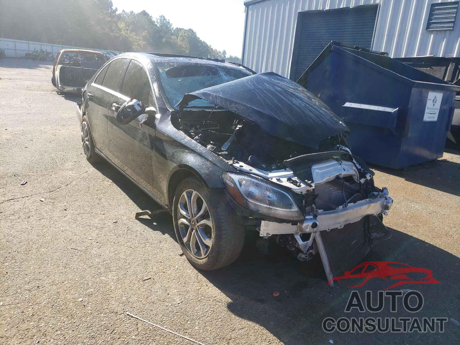 MERCEDES-BENZ C-CLASS 2018 - 55SWF4JB1JU241633
