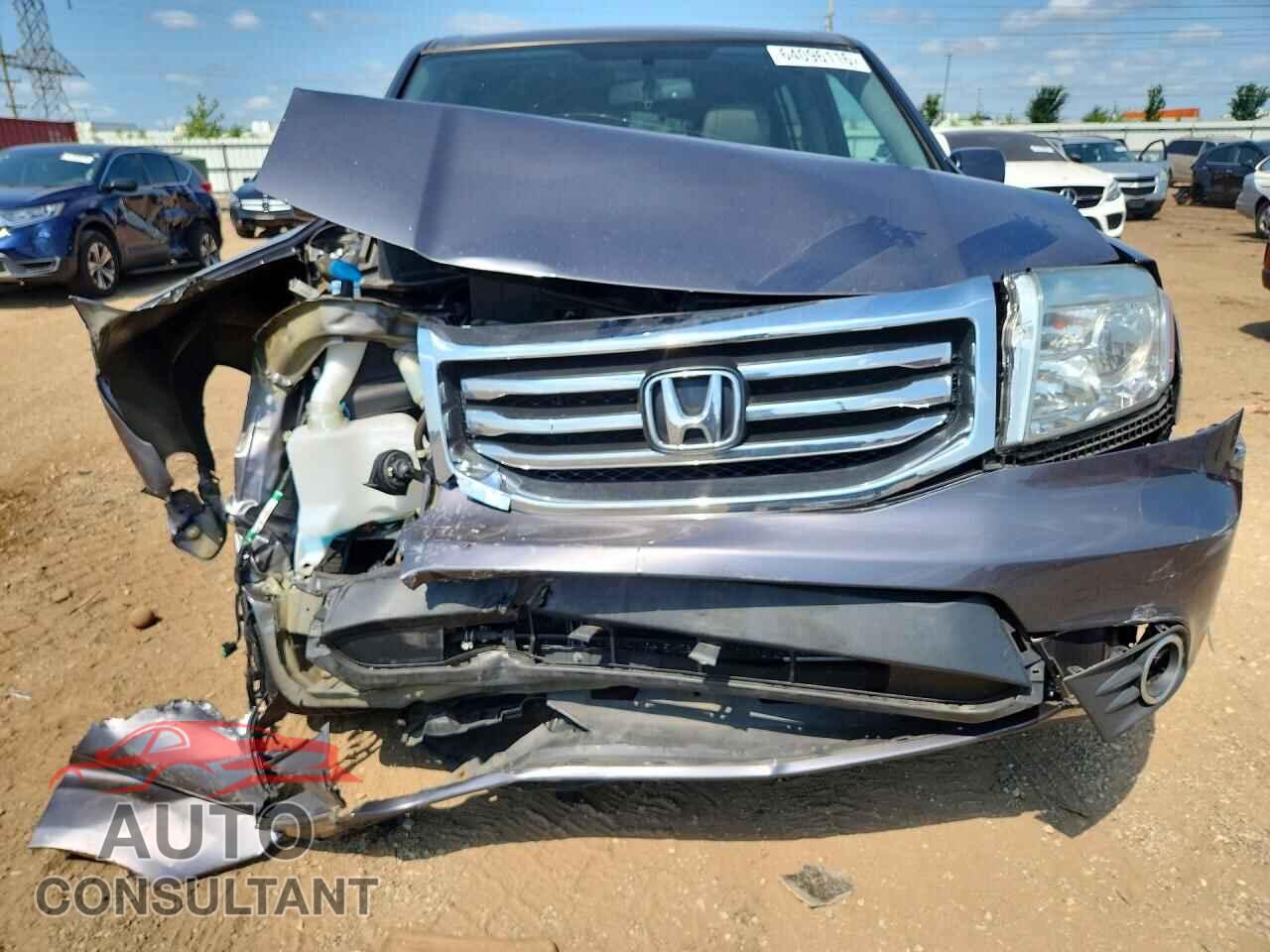 HONDA PILOT 2015 - 5FNYF4H52FB007745