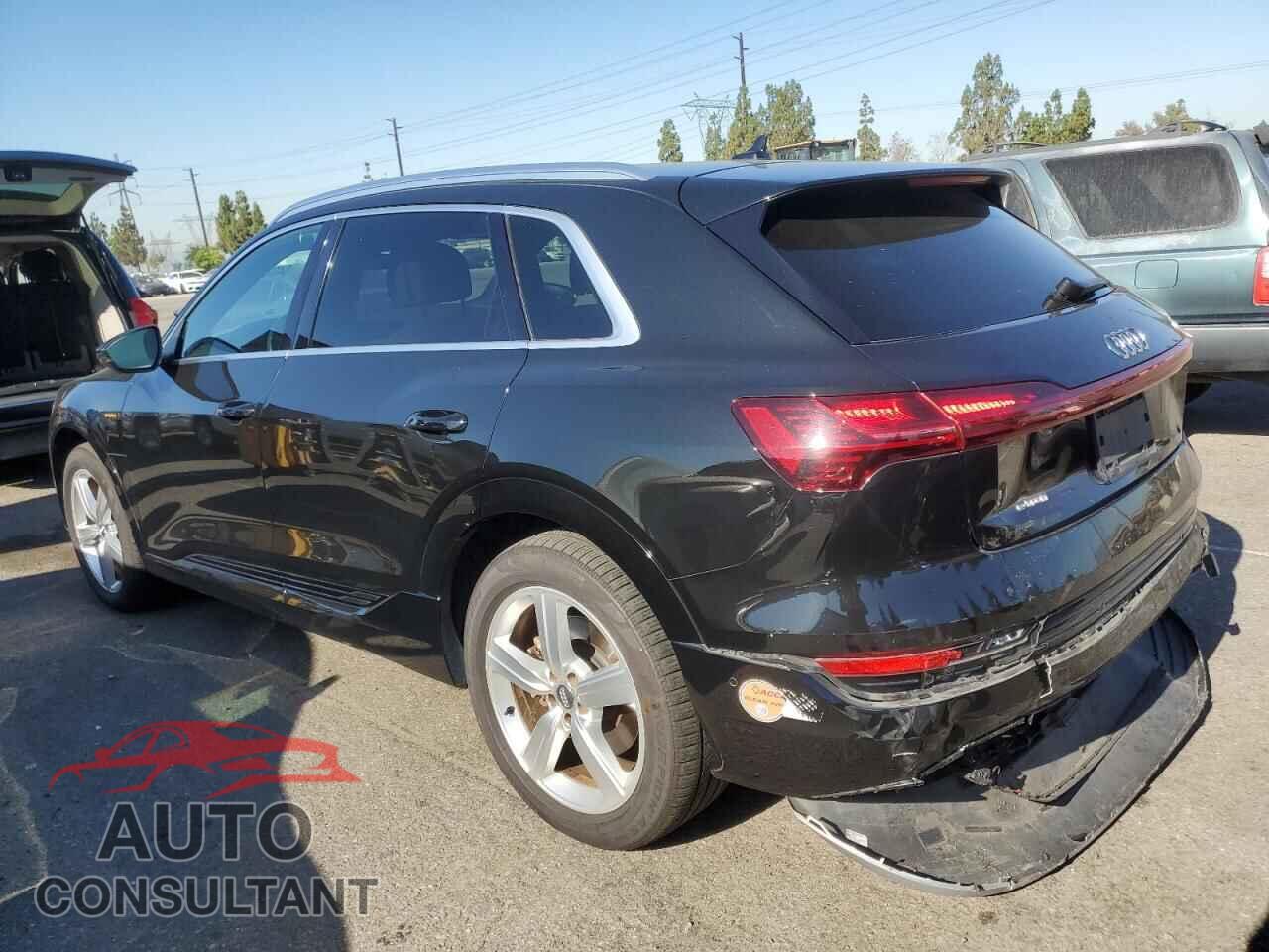 AUDI E-TRON 2019 - WA1LAAGE5KB021414