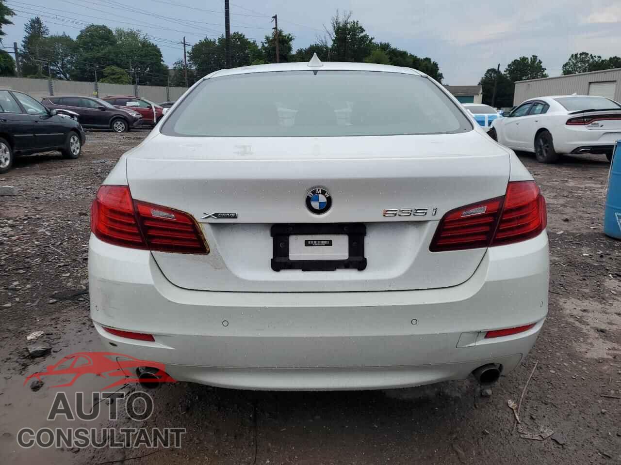 BMW 5 SERIES 2015 - WBA5B3C5XFD545808