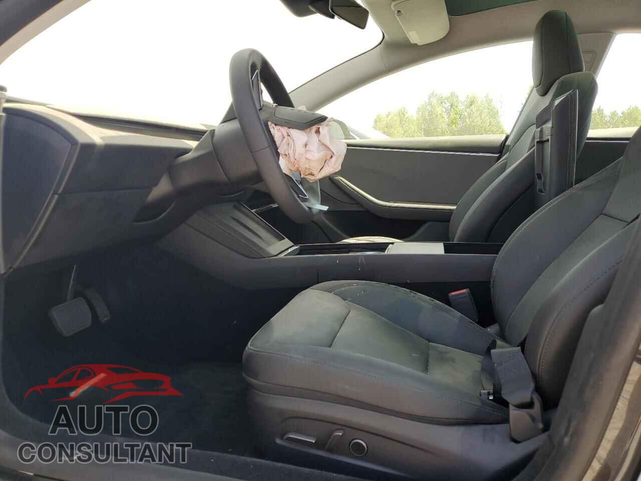 TESLA MODEL 3 2025 - 5YJ3E1EA2SF982866