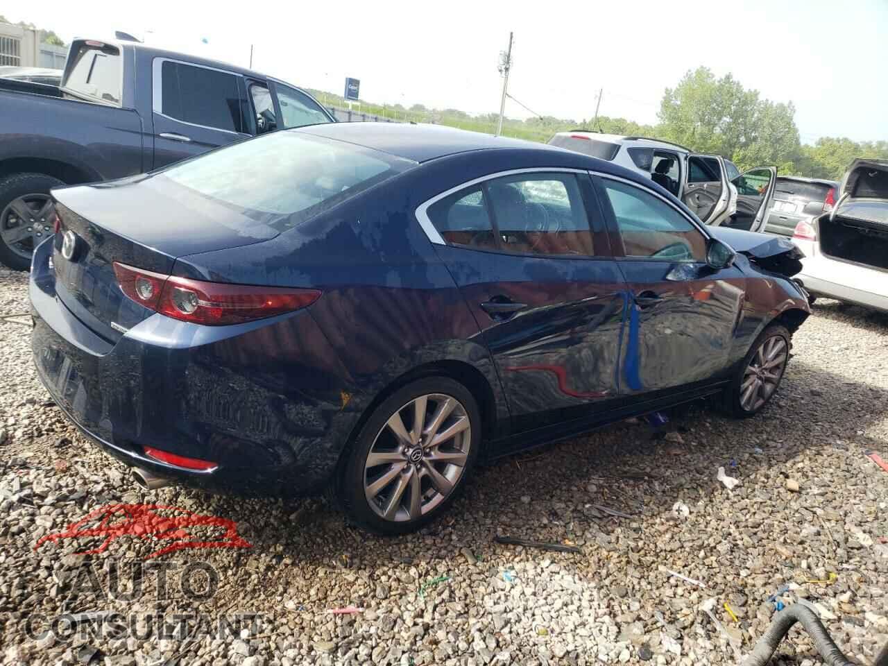 MAZDA 3 2021 - 3MZBPACL7MM204505