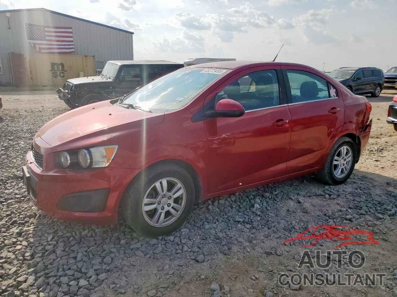 CHEVROLET SONIC 2013 - 1G1JC5SH1D4100742