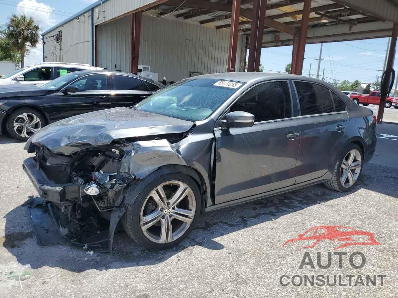VOLKSWAGEN JETTA 2013 - 3VWDP7AJ1DM392628