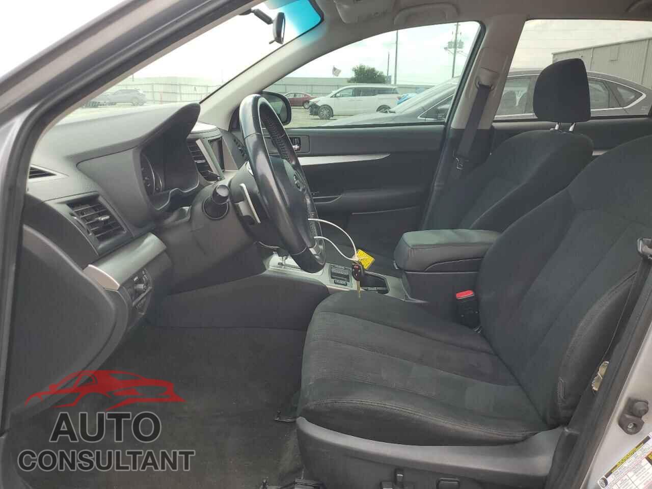 SUBARU OUTBACK 2014 - 4S4BRBCC3E3221111