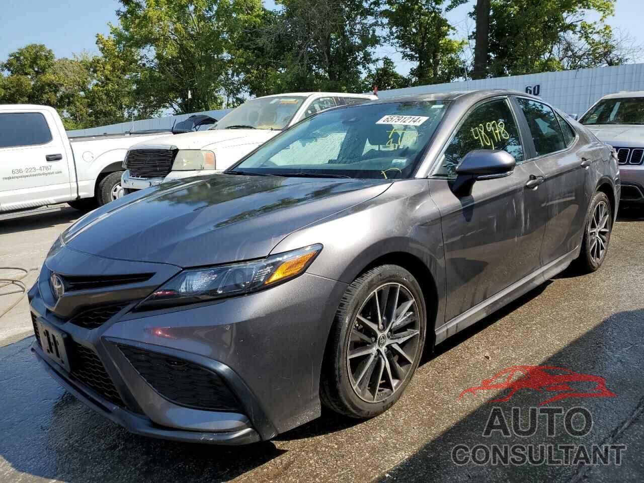 TOYOTA CAMRY 2021 - 4T1G11BK0MU026849