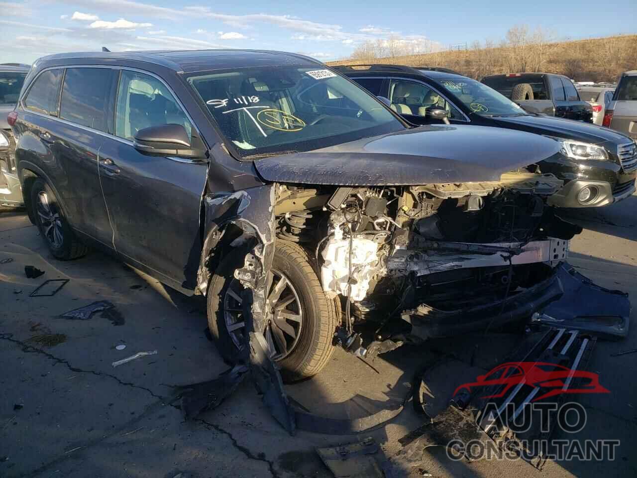 TOYOTA HIGHLANDER 2018 - 5TDJZRFH9JS491677