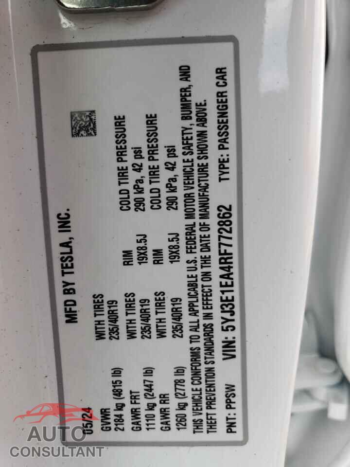 TESLA MODEL 3 2024 - 5YJ3E1EA4RF772862