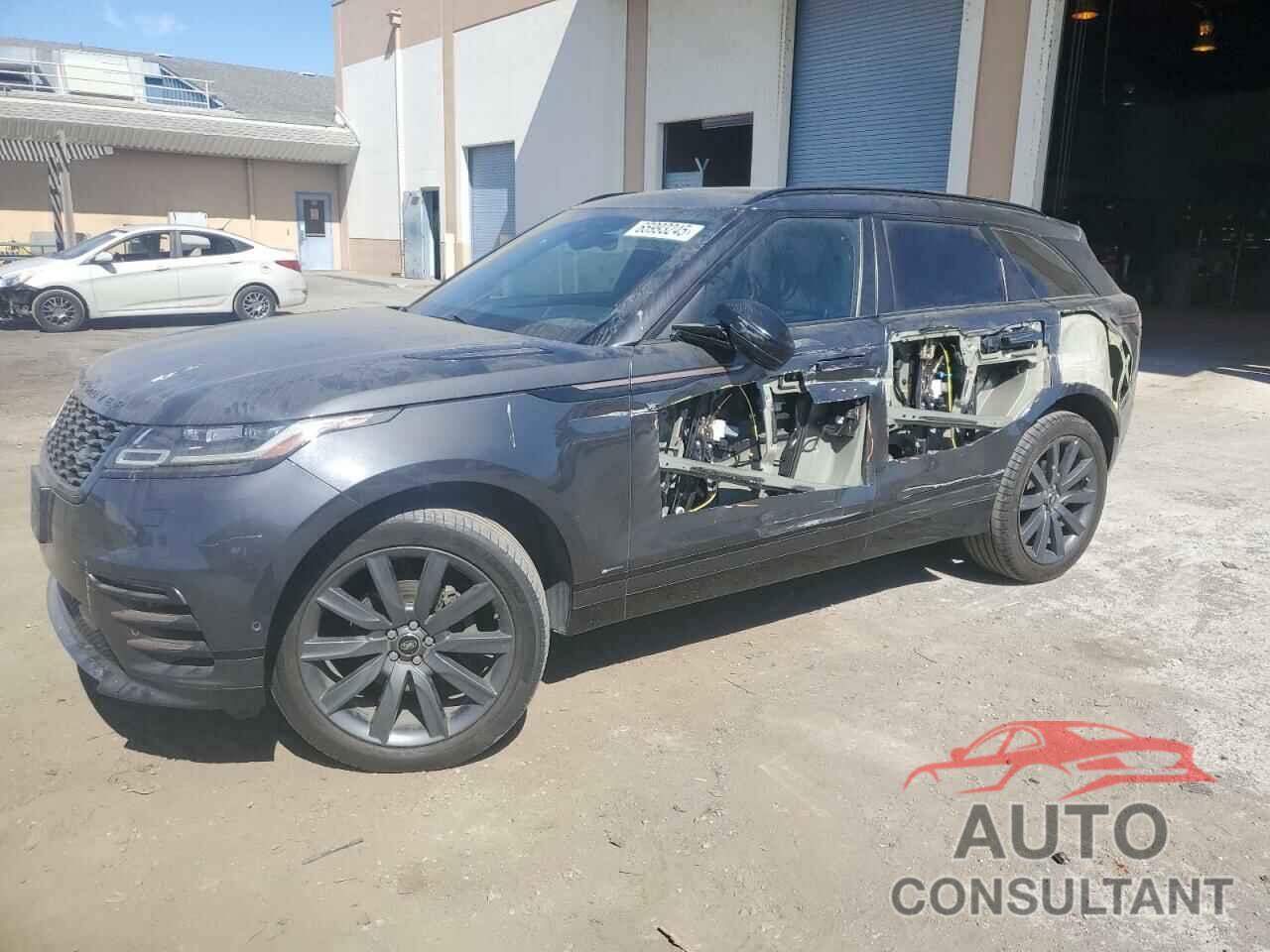 LAND ROVER RANGEROVER 2018 - SALYM2RX7JA734142