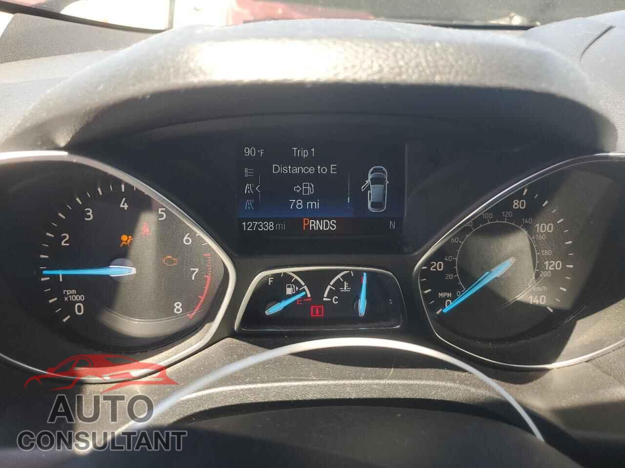 FORD ESCAPE 2018 - 1FMCU9HD2JUC00526