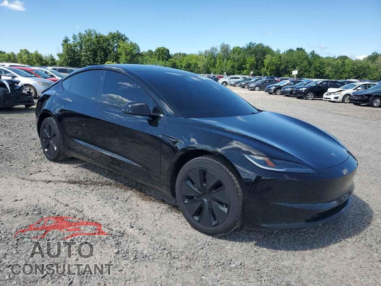 TESLA MODEL 3 2024 - 5YJ3E1EA8RF746183