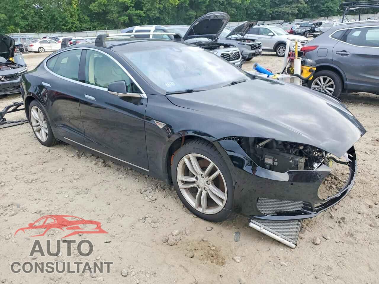 TESLA MODEL S 2015 - 5YJSA1H22FFP79574