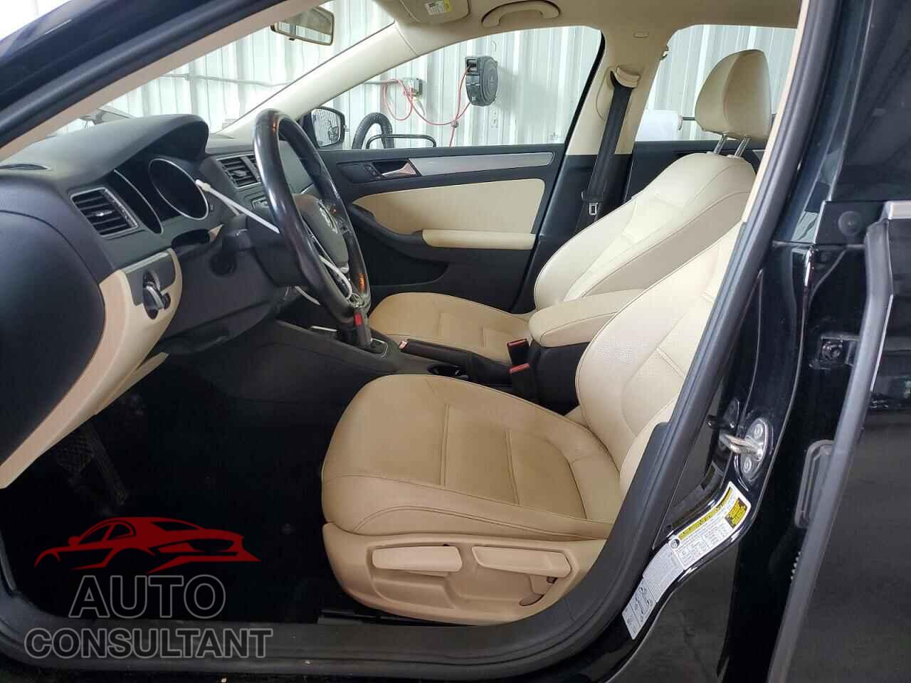 VOLKSWAGEN JETTA 2017 - 3VWDB7AJ1HM368690