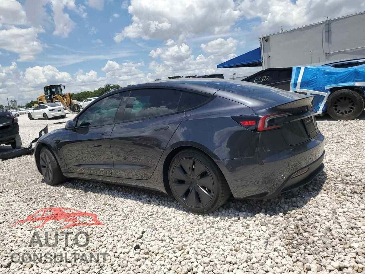 TESLA MODEL 3 2024 - 5YJ3E1EA5RF756184