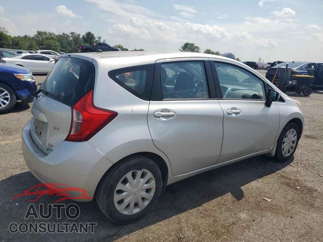 NISSAN VERSA 2015 - 3N1CE2CP7FL372405