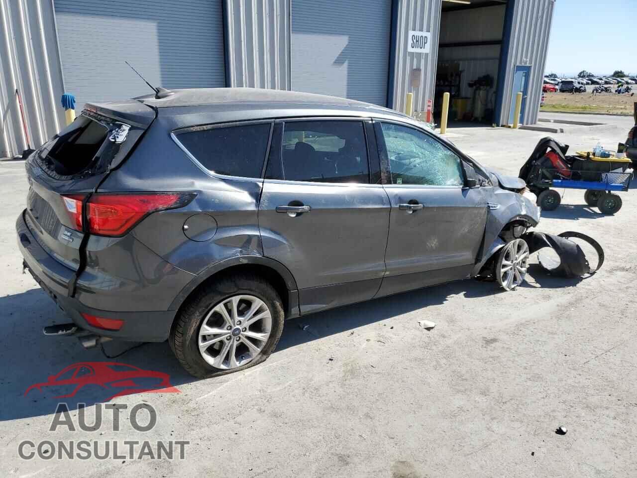 FORD ESCAPE 2019 - 1FMCU9GD2KUB07265