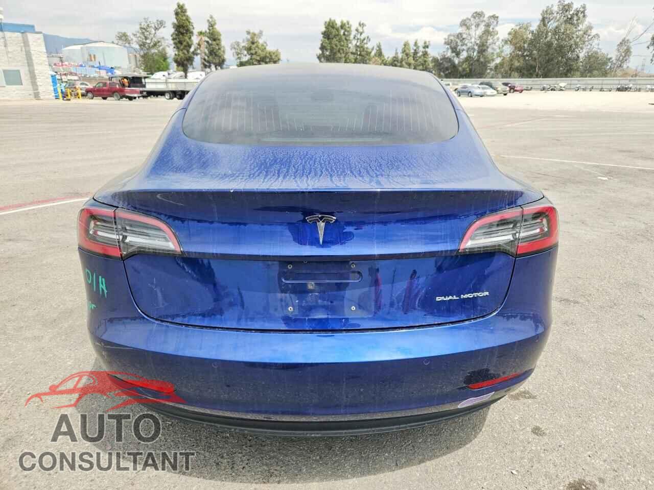 TESLA MODEL 3 2018 - 5YJ3E1EB8JF147734