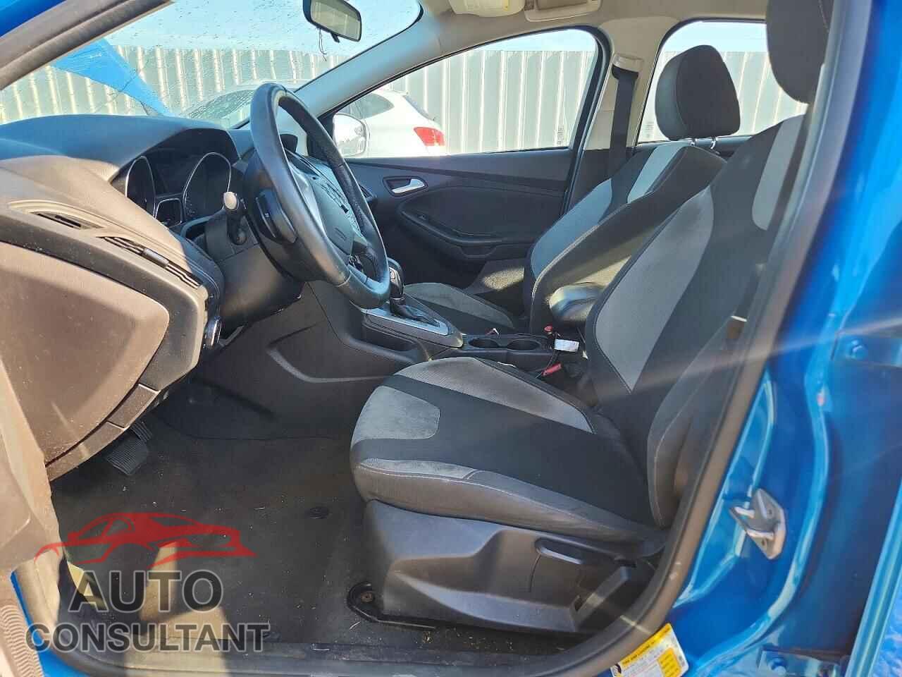 FORD FOCUS 2014 - 1FADP3F2XEL235539