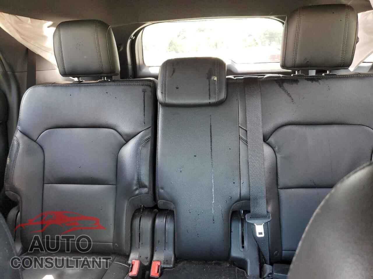 FORD EXPLORER 2017 - 1FM5K8D88HGE07500