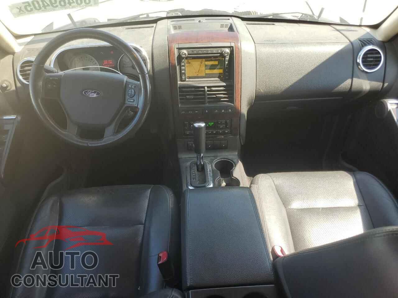FORD EXPLORER 2010 - 1FMEU7F86AUA96772