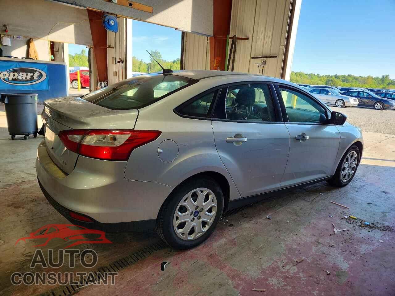 FORD FOCUS 2012 - 1FAHP3F28CL192284