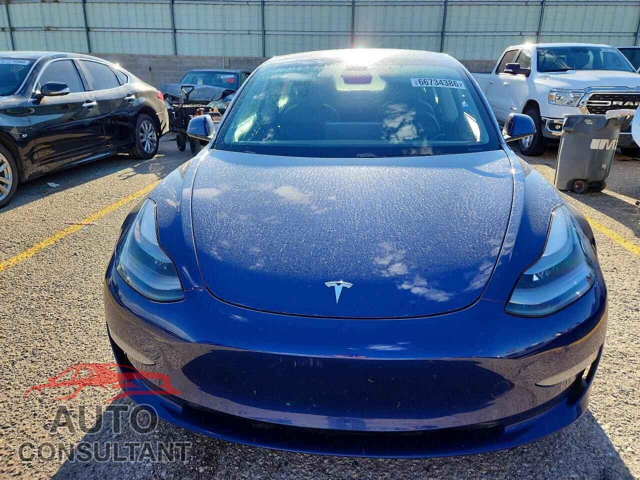 TESLA MODEL 3 2021 - 5YJ3E1EA5MF052852
