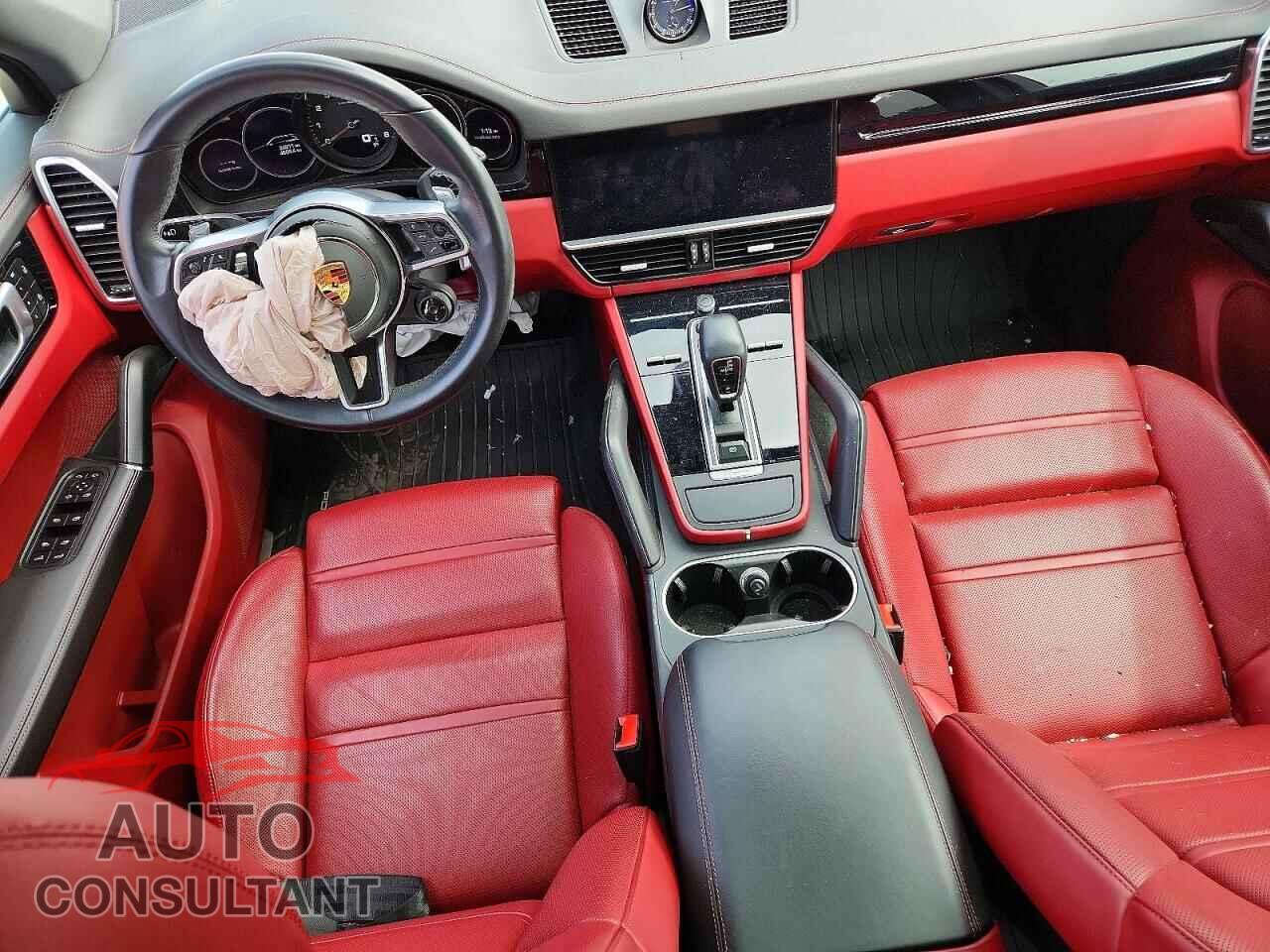 PORSCHE CAYENNE 2022 - WP1AA2AY2NDA07368