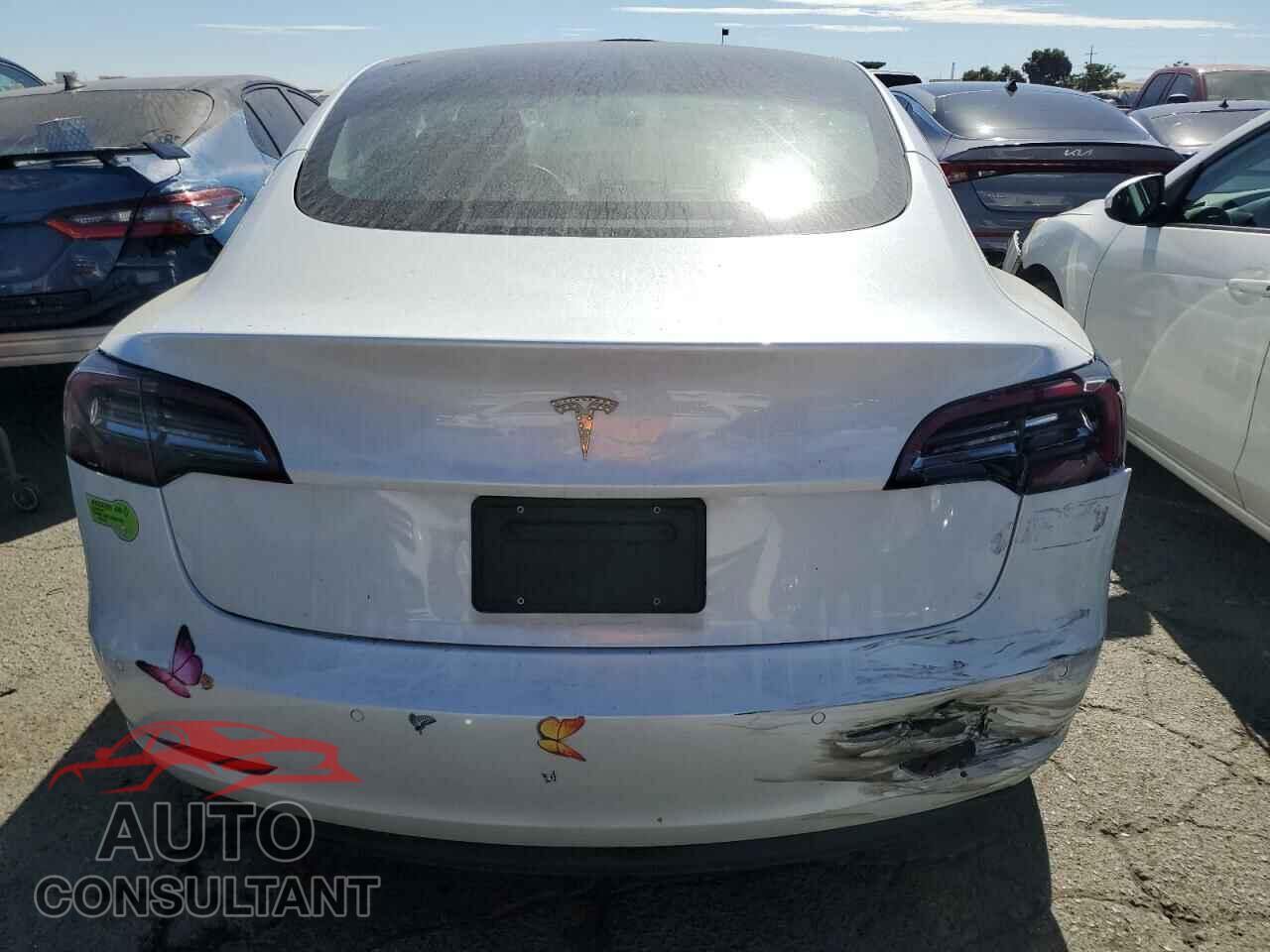 TESLA MODEL 3 2022 - 5YJ3E1EA5NF134727