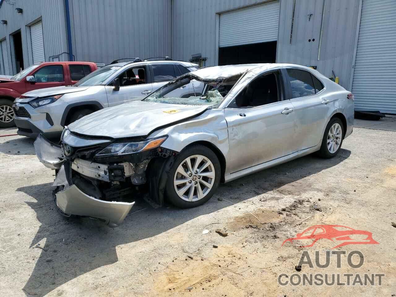 TOYOTA CAMRY 2021 - 4T1C11AK0MU563799