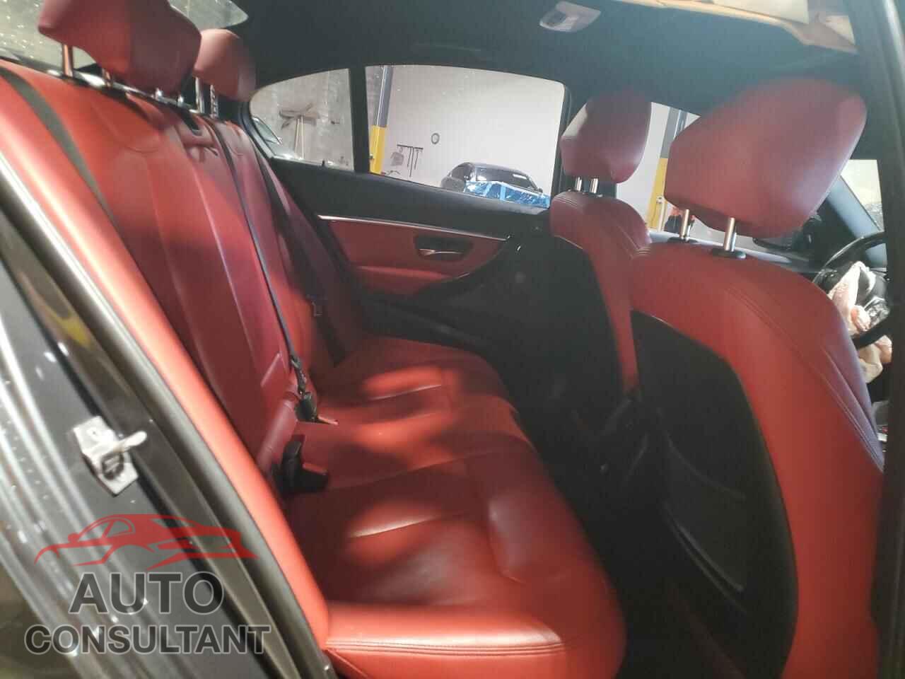BMW 3 SERIES 2016 - WBA8B7G59GNT95734