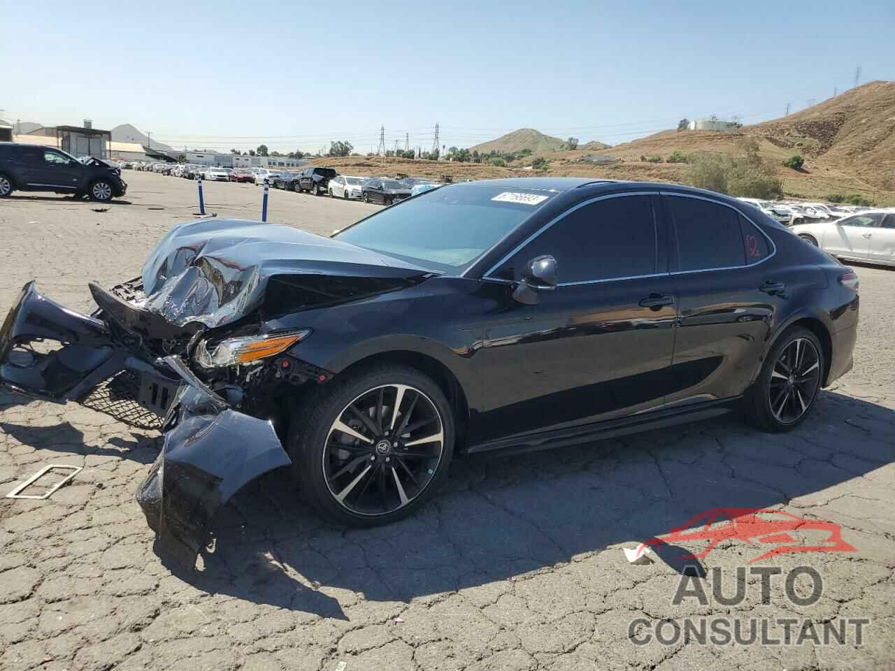 TOYOTA CAMRY 2018 - 4T1B61HK8JU146087