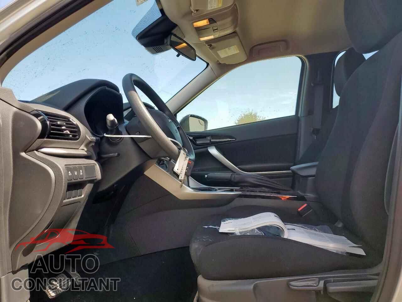 MITSUBISHI ECLIPSE 2025 - JA4ATUAA4SZ004703