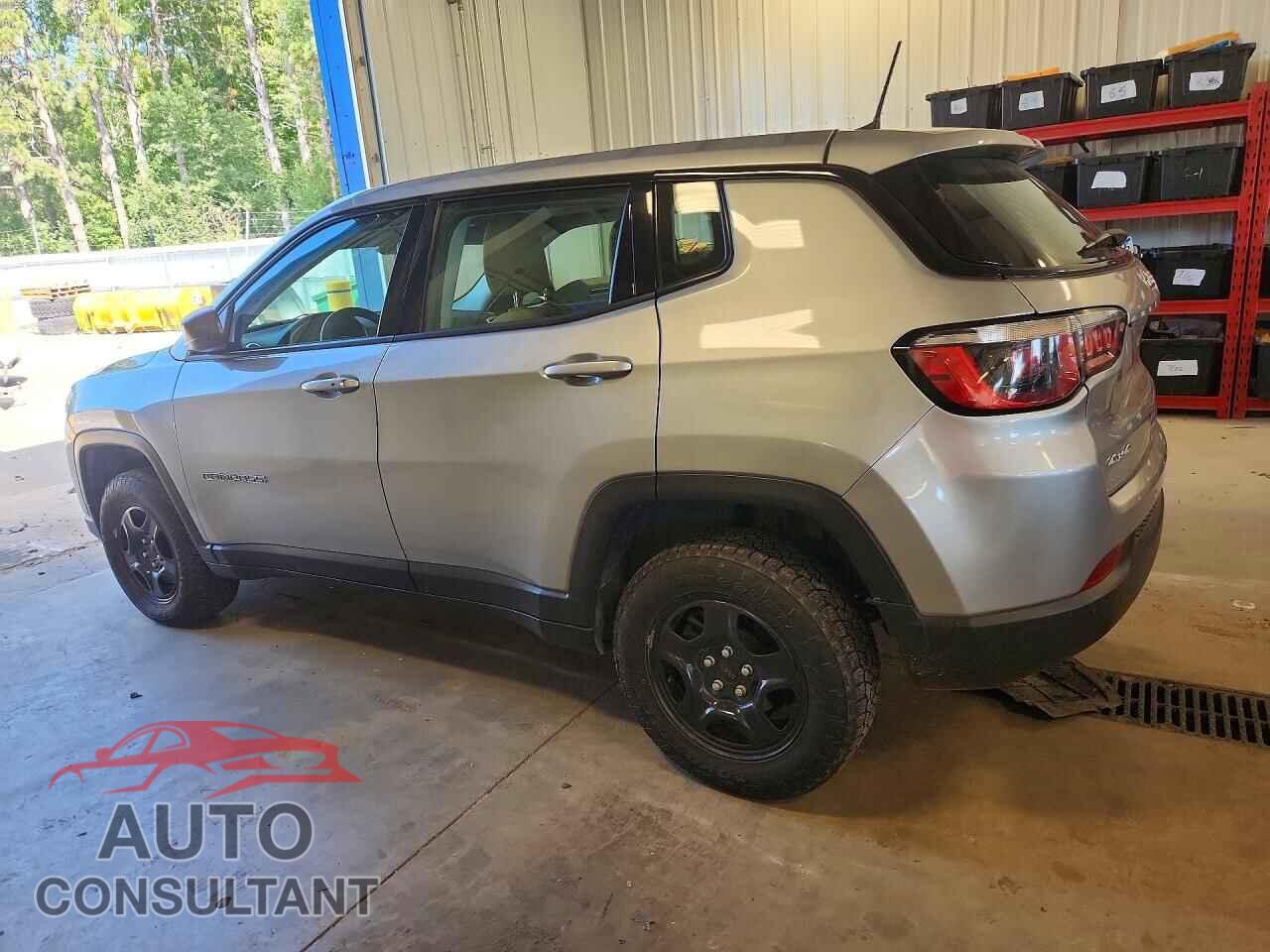 JEEP COMPASS 2018 - 3C4NJDAB9JT408804