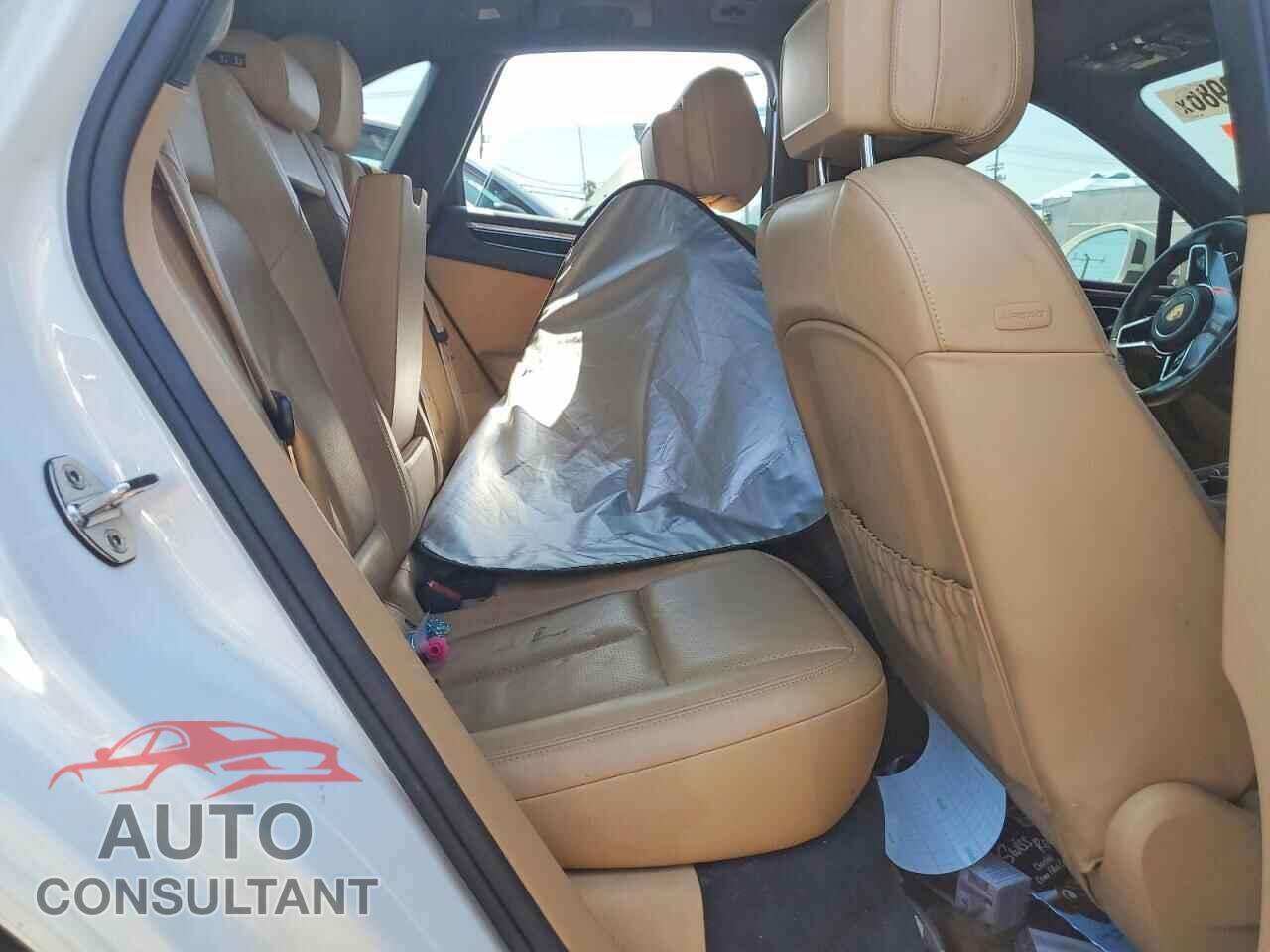 PORSCHE MACAN 2018 - WP1AB2A58JLB32314