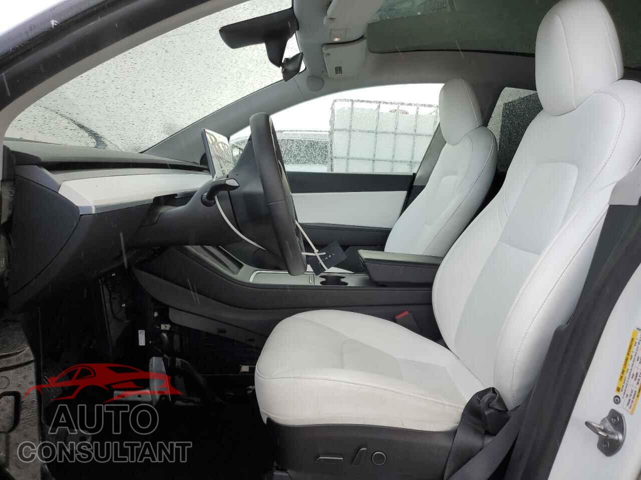 TESLA MODEL Y 2021 - 5YJYGAEE9MF202285