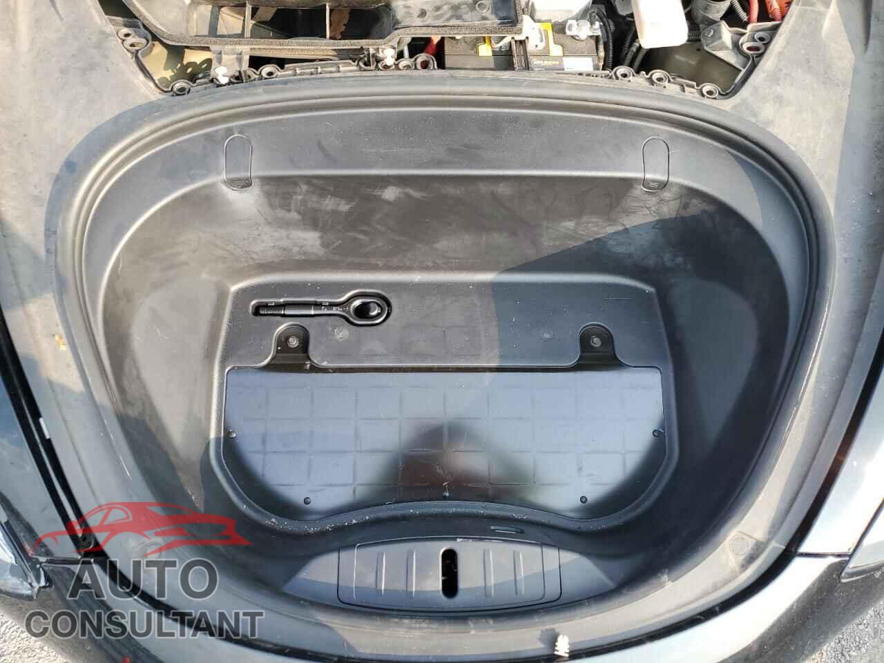 TESLA MODEL 3 2019 - 5YJ3E1EA8KF301609