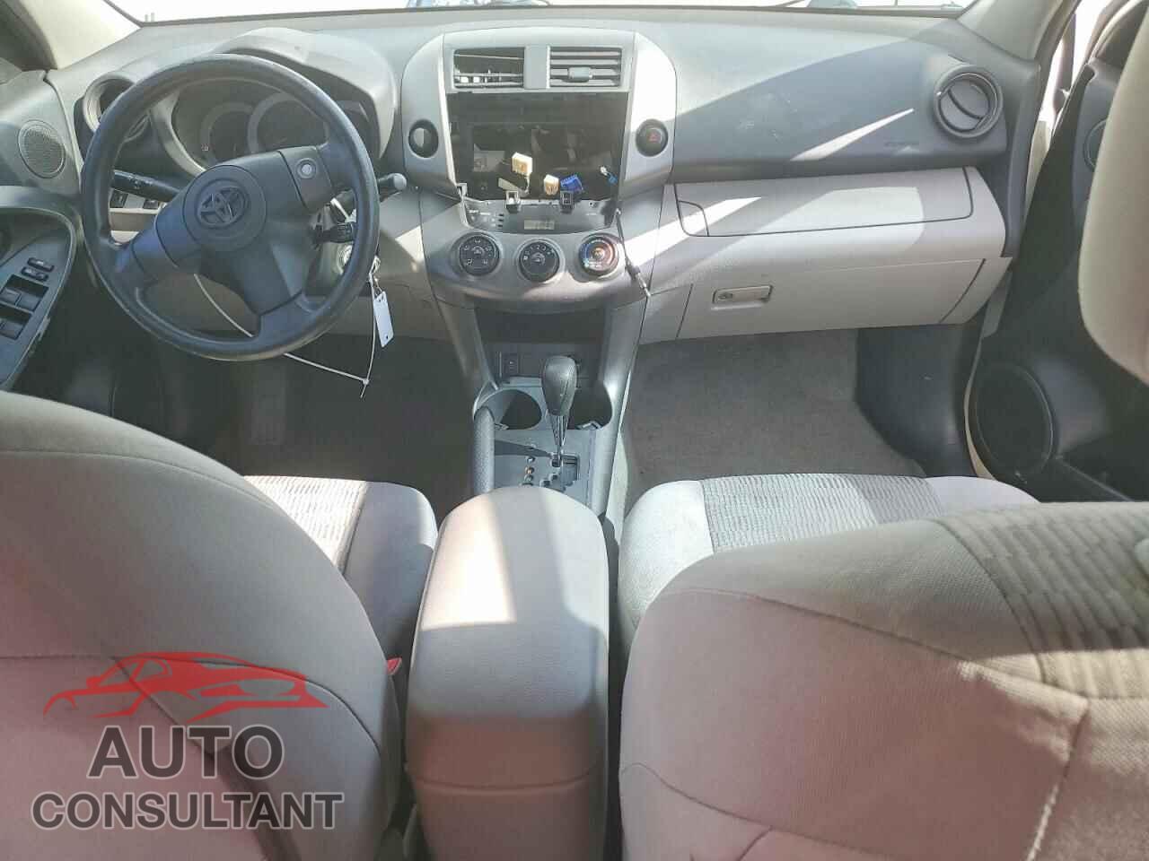 TOYOTA RAV4 2010 - 2T3KF4DV7AW044112