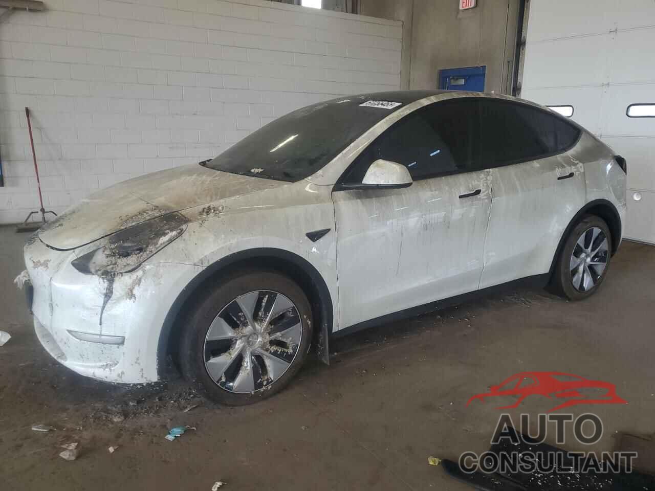 TESLA MODEL Y 2023 - 7SAYGDEE5PF750891
