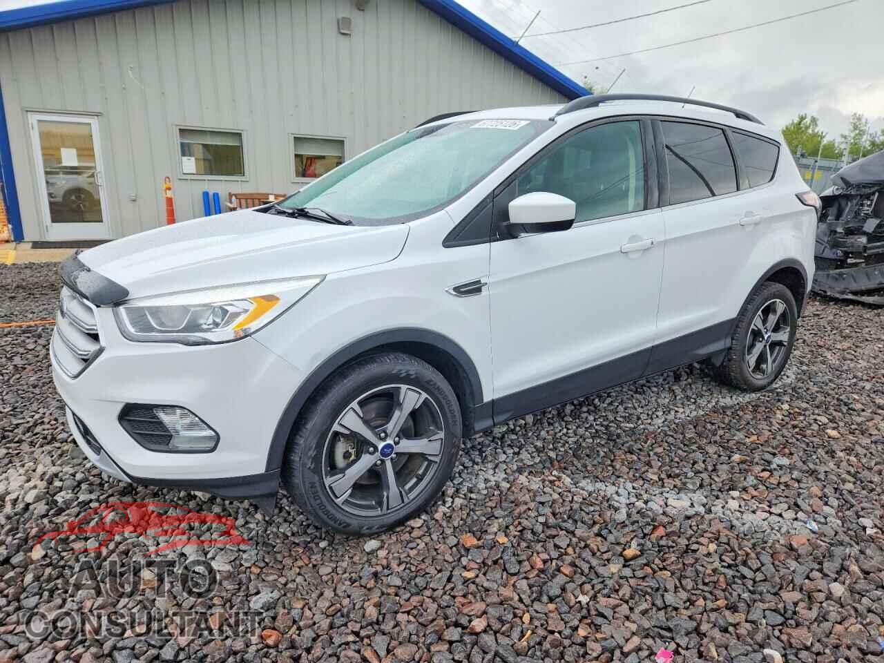 FORD ESCAPE 2018 - 1FMCU9HD1JUB79085