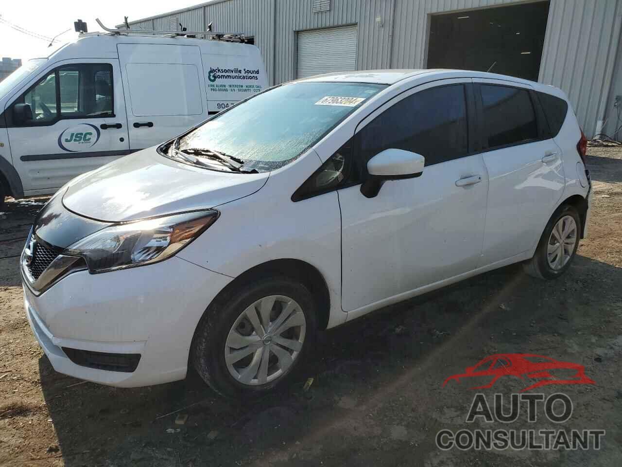 NISSAN VERSA 2018 - 3N1CE2CP1JL352143