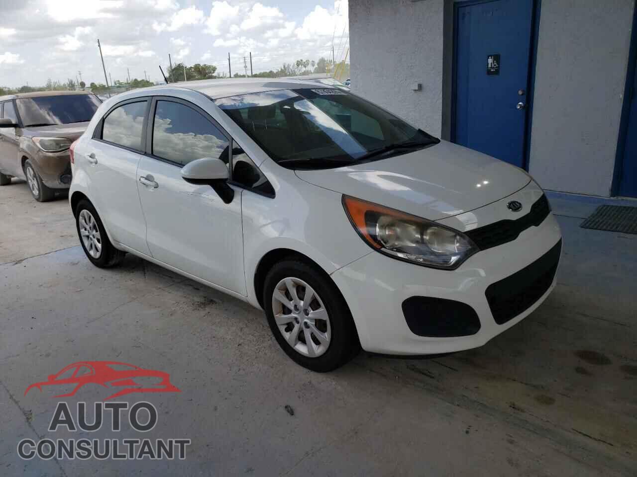 KIA RIO 2012 - KNADM5A39C6027448