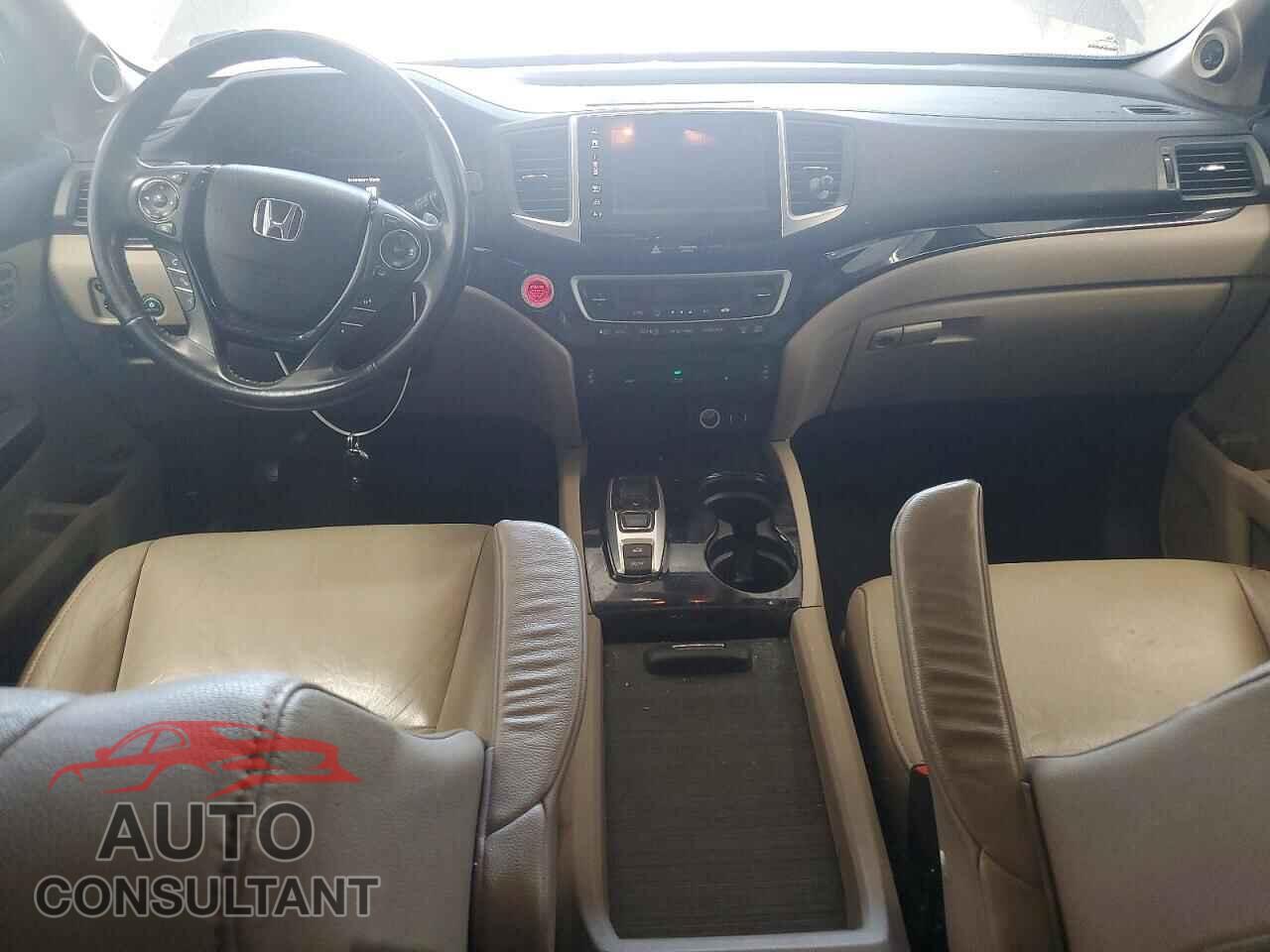 HONDA PILOT 2017 - 5FNYF6H91HB035800