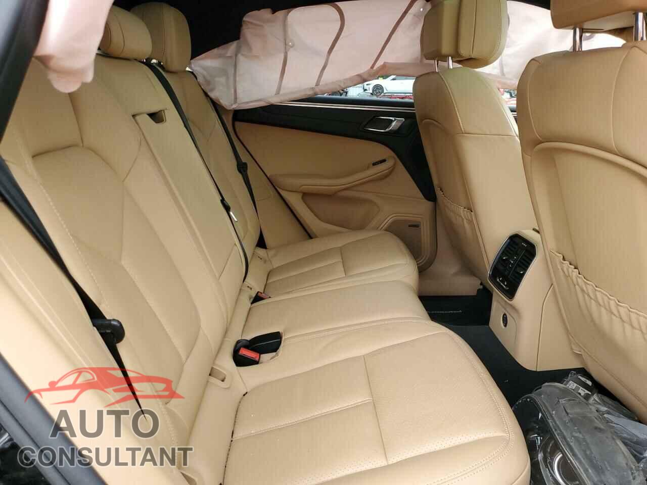 PORSCHE MACAN 2017 - WP1AA2A54HLB80356