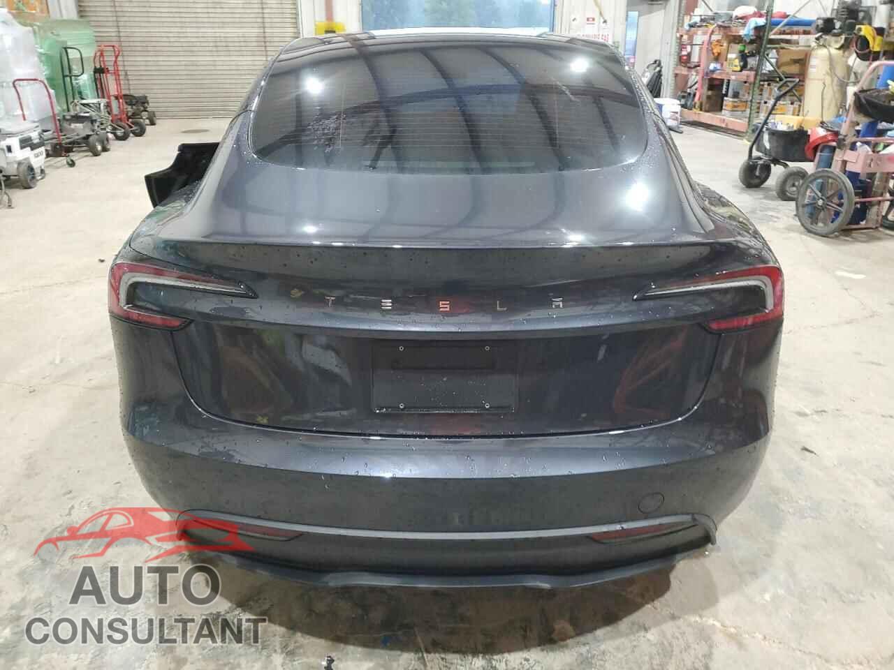 TESLA MODEL 3 2025 - 5YJ3E1EA9SF005238