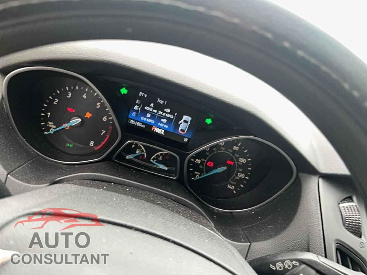 FORD FOCUS 2016 - 1FADP3K27GL288143